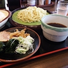 山田うどん みどりが丘店の画像