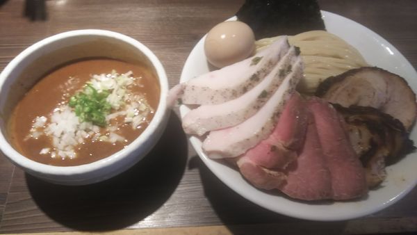 「特製サバカレーつけ麺特盛　トリプルミックス各2枚」@つけ麺 一燈の写真