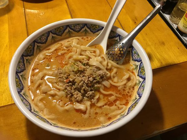 「タンタン麺(刀切麺)¥940」@中国ラーメン 揚州商人 北浦和店の写真