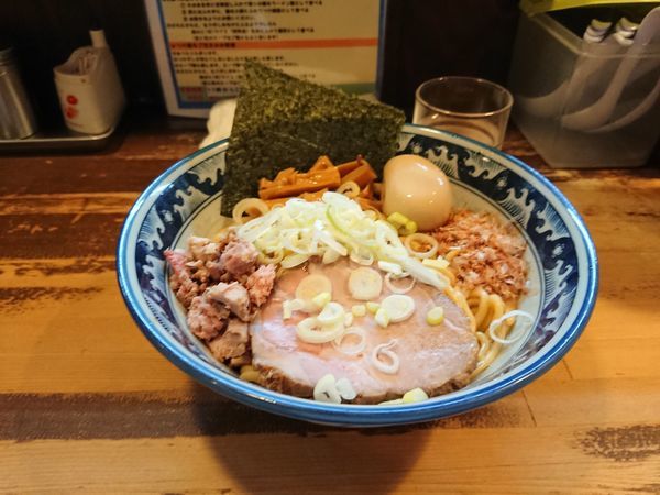 「油そば 燻玉」@兎に角 松戸店の写真