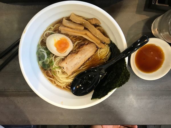 「淡麗醤油ラーメン」@つけ麺 白虎の写真