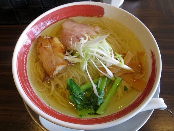 「鶏しおらーめん ７００円」@ら〜めん剣豪の写真