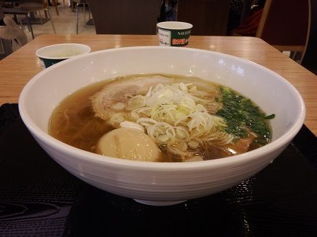 「煮玉子鹽らぁ麺」@らぁ麺MORIZUMIの写真