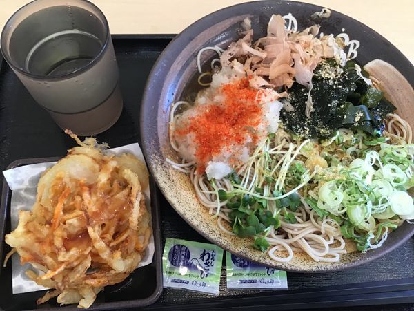 「ぶっかけ鬼おろしそば460円(クーポンでかき揚げ無料)」@ゆで太郎 大井松田店の写真