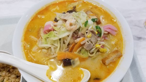 「ピリカラちゃんぽん　麺1.5倍」@長崎ちゃんぽんリンガーハット イオンモール松本店の写真