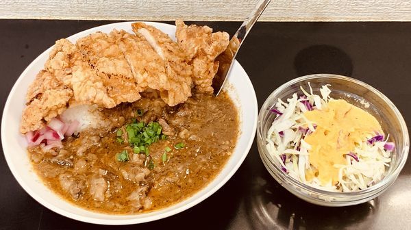 「牛すじカレー」@自家製麺SHINの写真