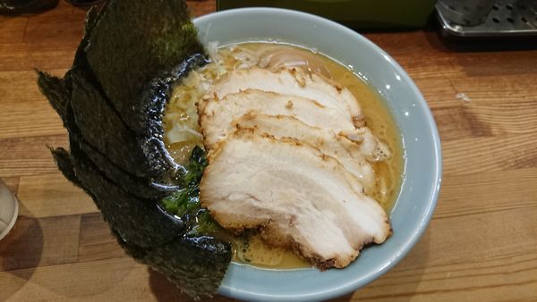 「豚骨スペシャル」@鶴一家の写真