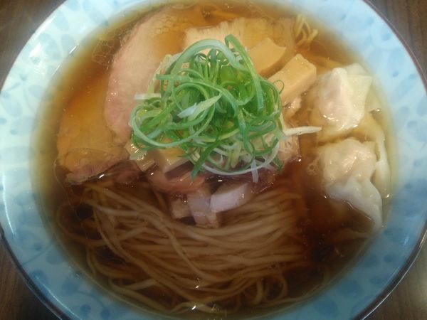 「地鶏ワンタン麺¥800+（オープン記念限定）ハマチ丼¥300」@寿製麺よしかわ 保谷店の写真