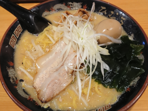 「札幌味噌らぁ麺(大盛)+味付半熟玉子」@北海道らーめん ひむろ 大宮店の写真