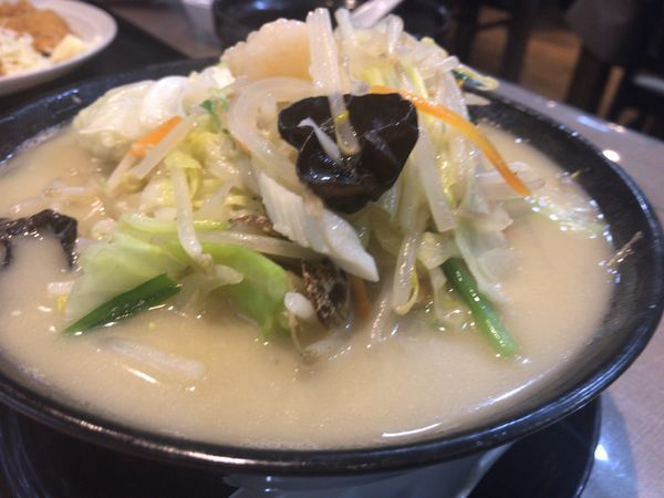 「海鮮タンメン野菜大盛り900円(+ｺｰﾋｰ+自家製ｱｲｽ無料」@食彩 けいまりの写真