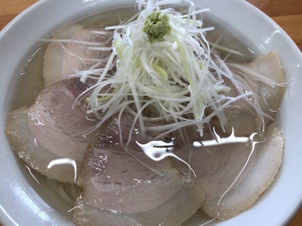 「山葵潮そば750円+ｸｰﾎﾟﾝでﾁｬｰｼｭｰ3枚追加無料」@活力再生麺屋 あじ庵食堂の写真