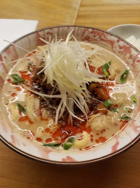 「【限定】担々麺(汁あり)¥900+雲呑¥200」@白河手打中華そば  一番いちばんの写真