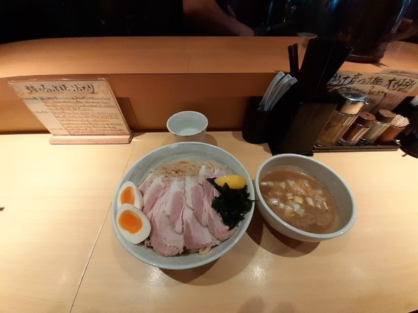 「特製濃厚塩つけ麺大盛+チャーシュー」@つけ麺 道の写真