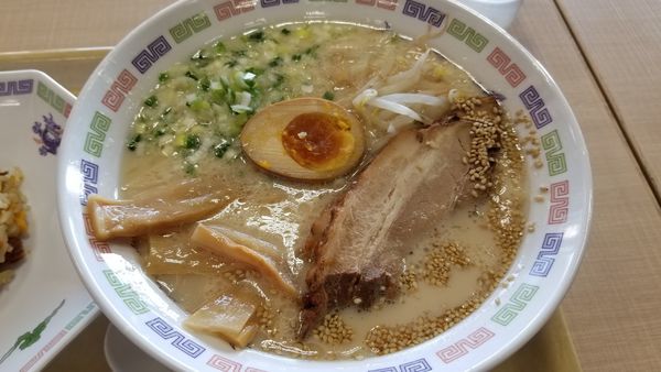 「とんこつラーメン」@諏訪湖SA（上り）の写真