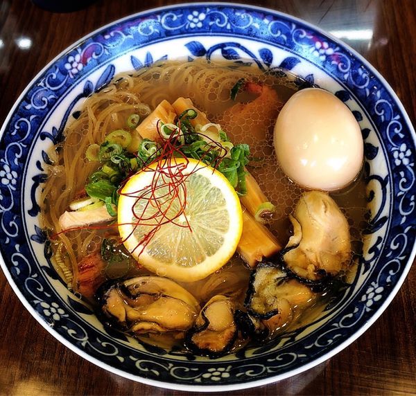 「牡蠣そば(味玉)」@寿製麺よしかわ 保谷店の写真