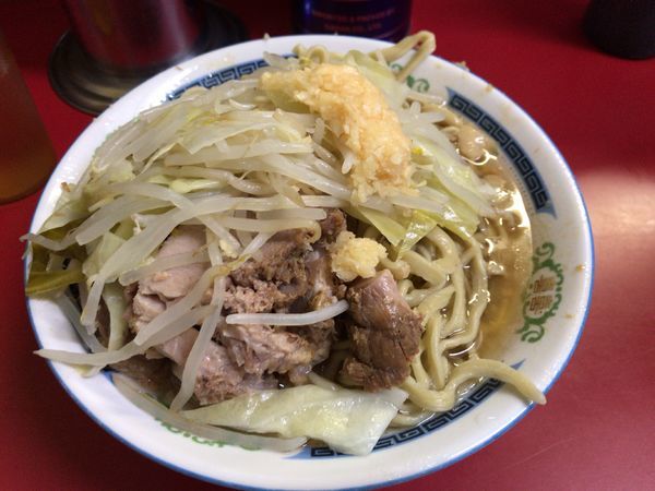 「小ラーメン豚入り(ニンニク) 600円」@ラーメン二郎 目黒店の写真