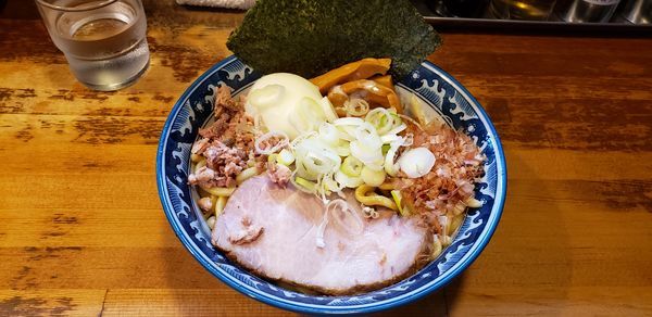 「油そば　温泉玉子」@兎に角 松戸店の写真