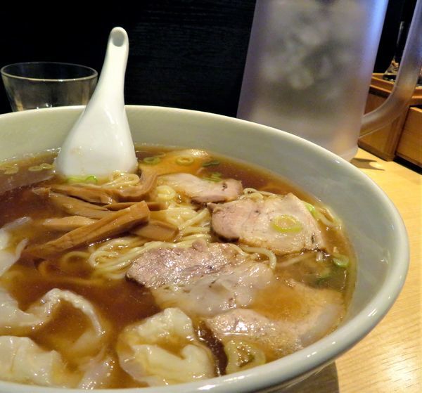 「中華麺（小）＋ワンタン（800円）」@笹塚 大勝軒の写真