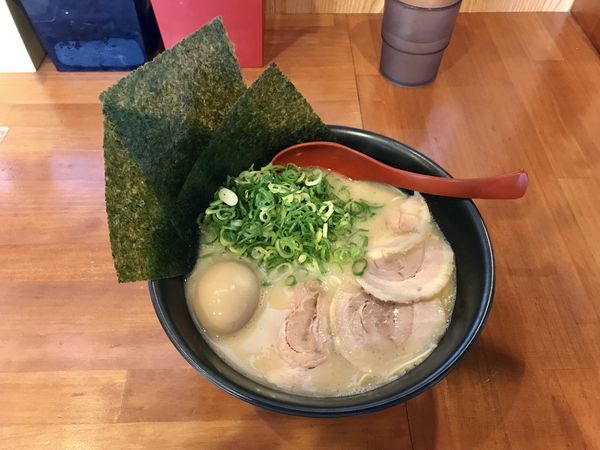 「特製らーめんハリガネ」@一笑の写真