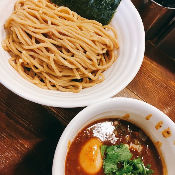 「赤辛つけ麺 +たまご」@ベジポタつけ麺 えん寺の写真