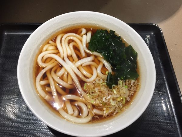 「かけうどん¥300」@名代 富士そば 大宮東口店の写真