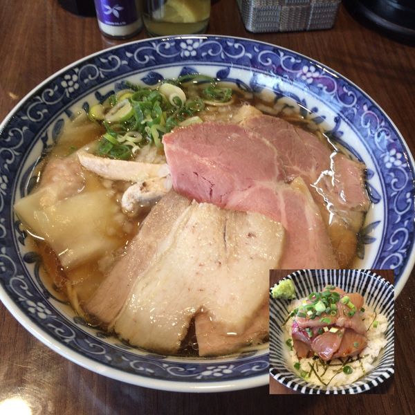 「煮干わんたん麺 800円＋限定オープン記念はまち丼 300円」@寿製麺よしかわ 保谷店の写真