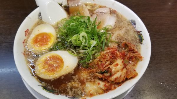 「特製ラーメン　太麺」@来来亭 塩尻店の写真