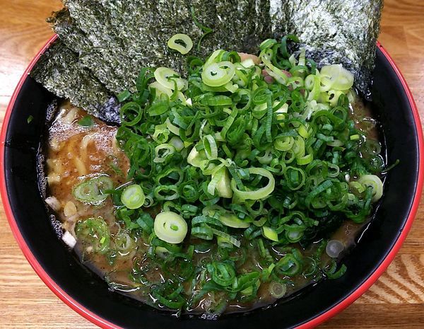 「ラーメン 九条ネギ&海苔」@麺家 紫極の写真