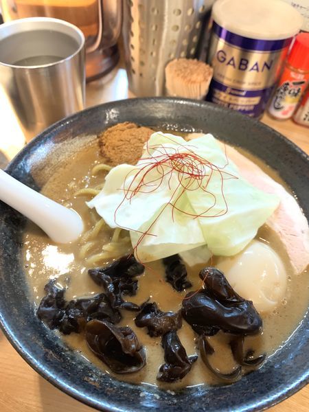 「特濃魚介豚骨 大盛り」@らーめん 月の兎影の写真