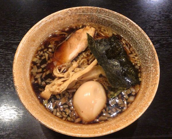 「大葉燻玉らーめん 大盛」@らーめん 大葉の写真