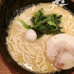 横浜家系ラーメン 横浜道 品川港南口店の画像