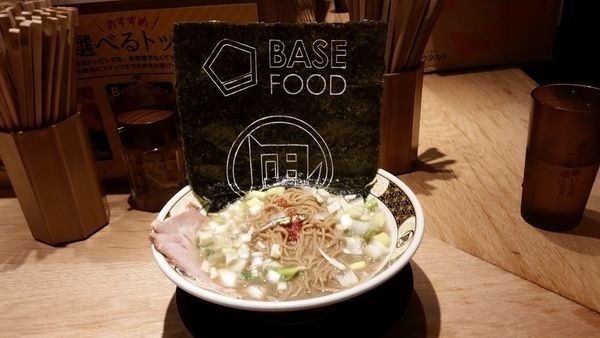 「BASE RAMEN　1080円」@すごい煮干ラーメン凪 池袋西口店の写真