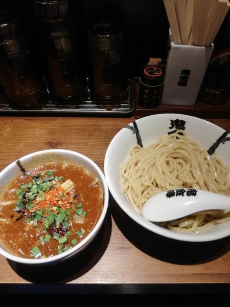 「からビシつけ麺　中盛り400グラム　900円」@カラシビ味噌らー麺・つけ麺 神田本店の写真