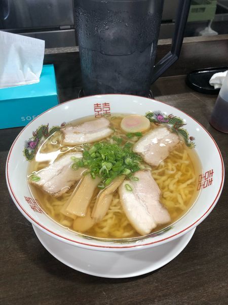 「中華そば 醤油 680円 大盛り100円」@自家製麺中華そば 番家の写真
