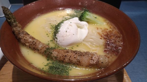 「鶏白湯そば」@麺巧 潮の写真