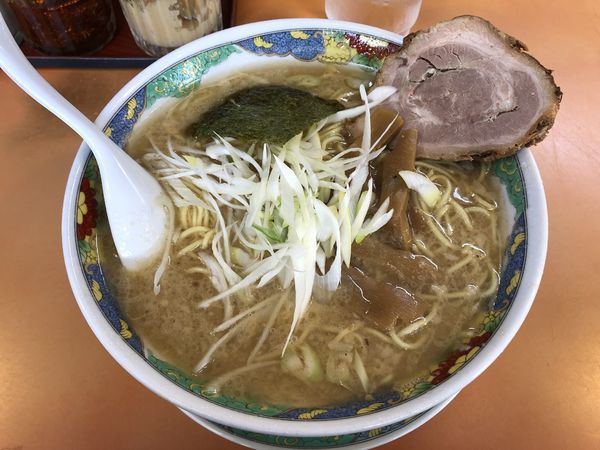 「ラーメン大盛り 820円」@幸来の写真
