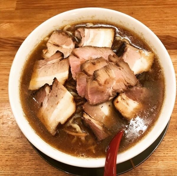 「喜多方肉そば 煮干し 大盛り」@麺や 七彩 八丁堀店の写真