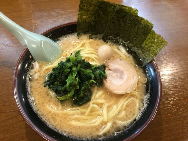 「ラーメン(並)¥680」@横浜家系ラーメンとりとんの写真