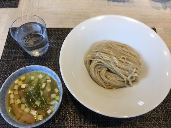 「鶏としじみの塩つけ麺＋ワンタン」@宍道湖しじみ中華蕎麦 琥珀 東京本店の写真
