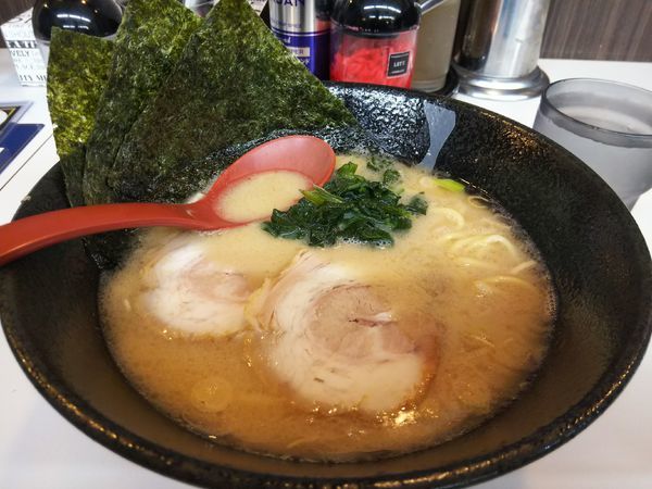 「とんこつ・しょうゆ　並」@麺屋 壱の写真