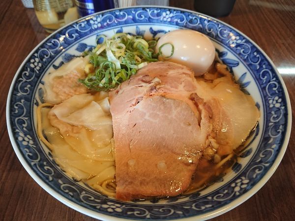 「煮干わんたん麺800円＋味玉110円」@寿製麺よしかわ 保谷店の写真