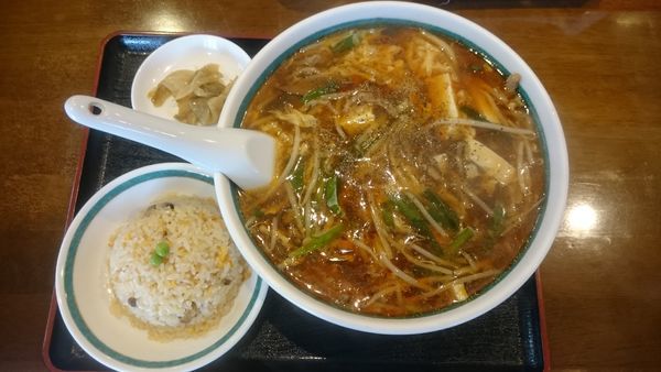 「スーラータンメン+ミニ炒飯」@凛香飯店の写真
