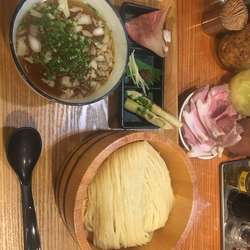 塩つけ麺＋トッピングチャーシュー