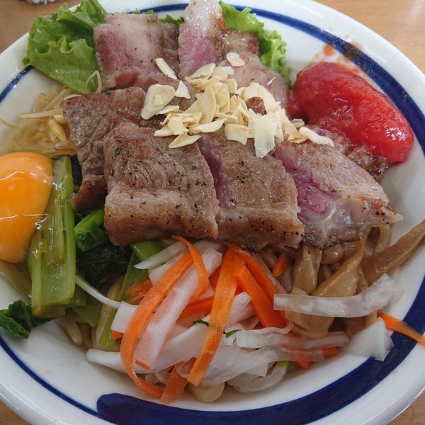 「限定S 手作り牛脂で和牛和え蕎麦和牛増し増し3000円」@MENYA 食い味の道有楽の写真