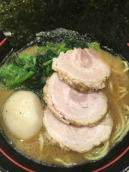 「特上ラーメン 並」@家系 麺場寺井の写真