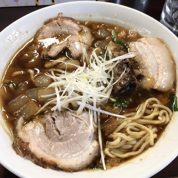 「ありらんチャーシュー＋生ビール」@らーめん 味覚の写真