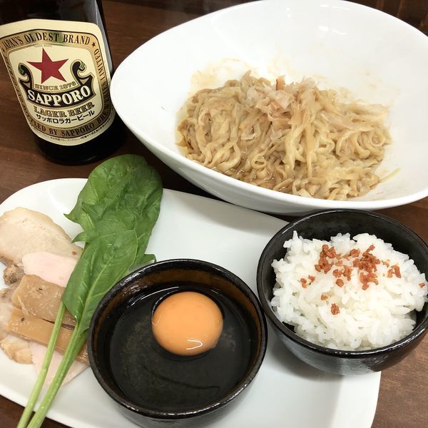 「【限定】地鶏鶏脂の油そば＋瓶ビール」@4代目松屋食堂の写真