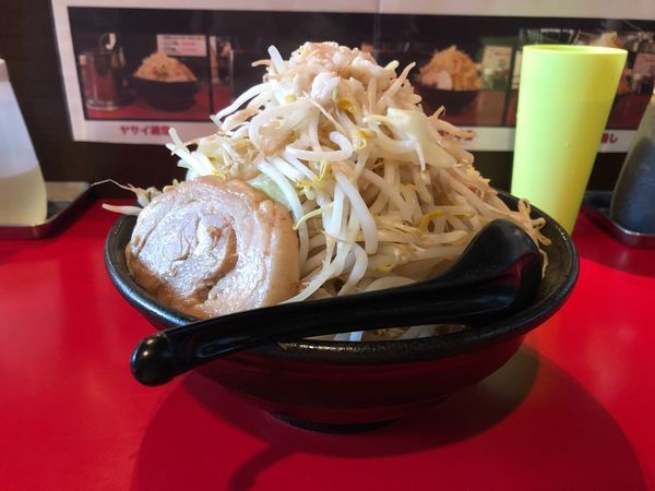 「ラーメン中(300g)」@麺や 唯桜の写真