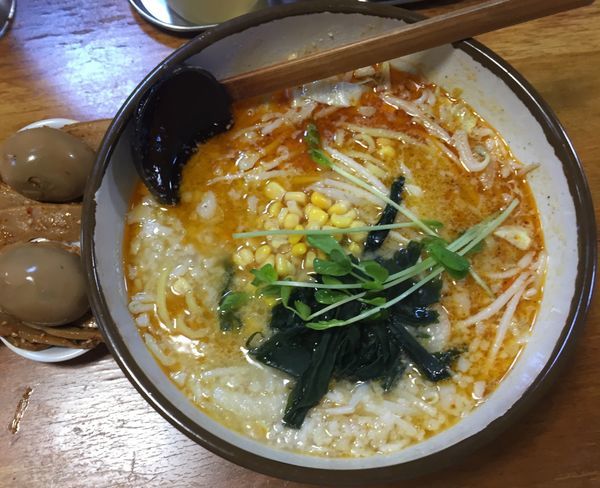 「ピリ辛770円(背脂チヤッチャ)+小鉢20円×2」@味噌一 高円寺店の写真