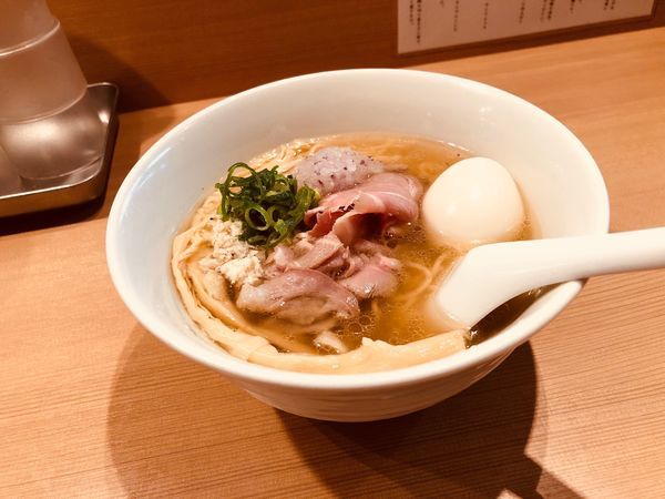 「味玉らぁ麺」@らぁ麺 鳳仙花の写真